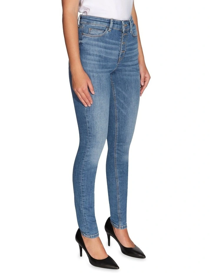 Promo π Guess 1981 Exposed Button π Jeans Blue Drum β 6 Promo π Guess 1981 Exposed Button π Jeans Blue Drum β - Image 4